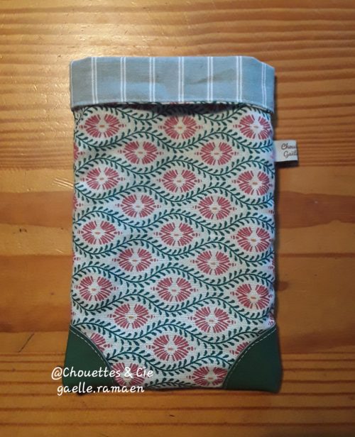 Étui pour livre de poche