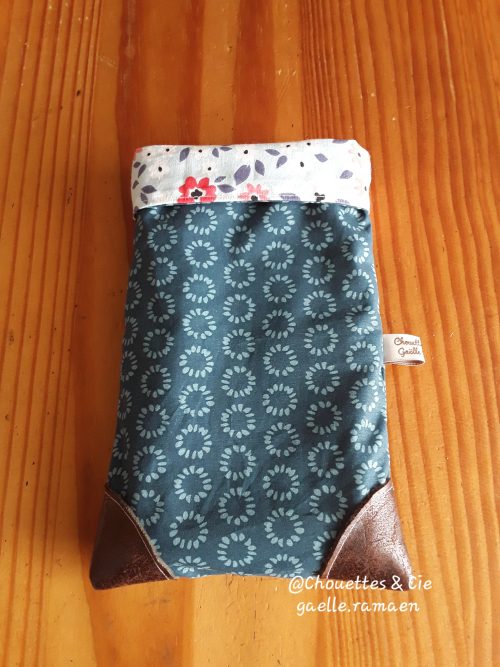 Etui pour livre de poche